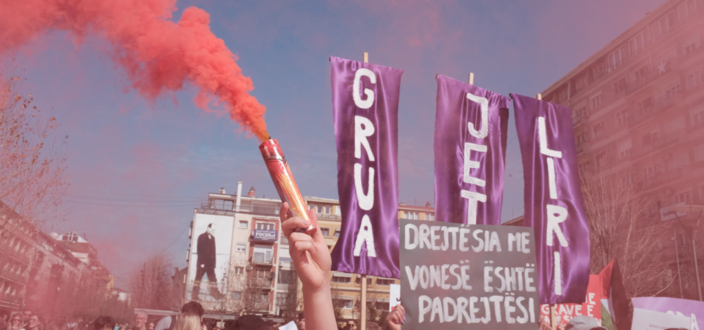 "Sot marshojmë, çdo ditë luftojmë"