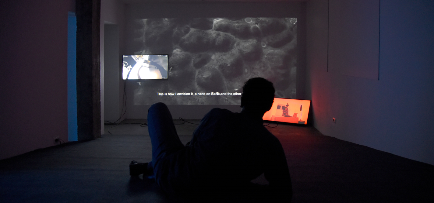 Histori e shkurtë e një heroi nga thëngjilli dhe yjet