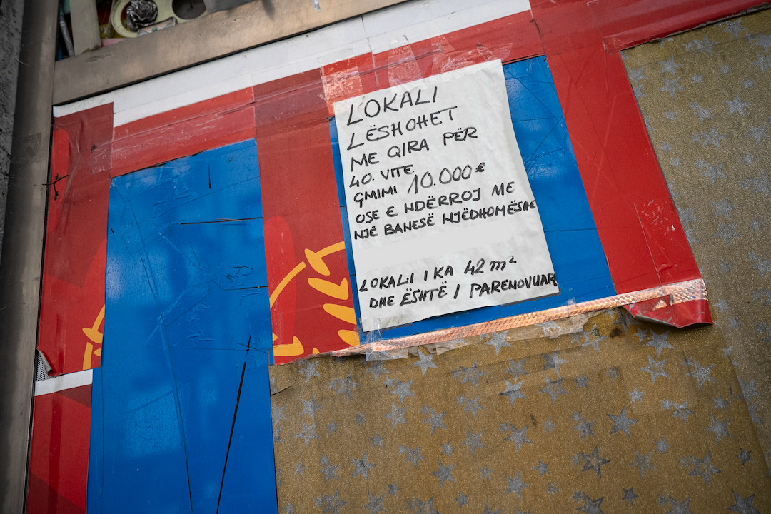 At that time, the rent for these spaces was as low as 40–50 euros, but in recent years, these prices have become rare, with the rent now ranging between 150–250 euros, depending on the size of the space. Some of these premises do not even have toilets, yet they continue to serve as spaces for artistic creativity.<br />
<br />
Following the pandemic, specifically after 2021, other artists’ studios and spaces for various cultural and social organizations began to appear in the neighborhood.