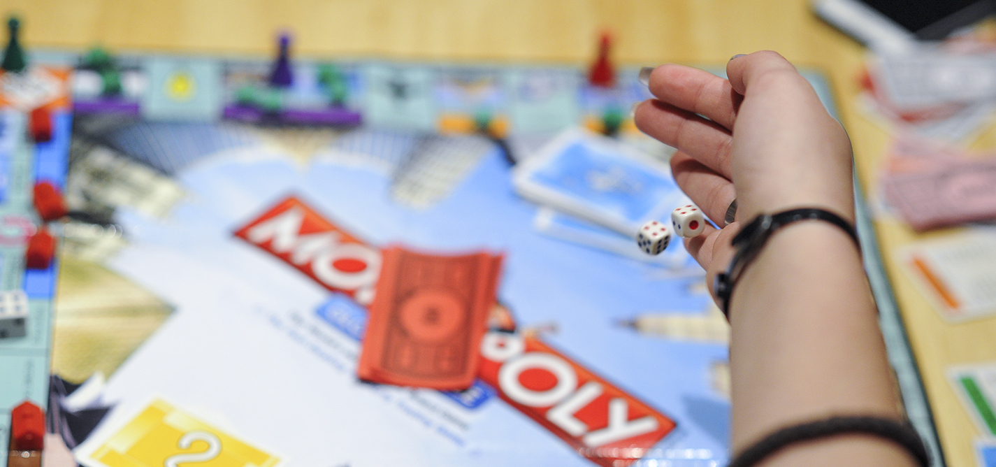 Pridružite se prištinskom baru sa društvenim igrama