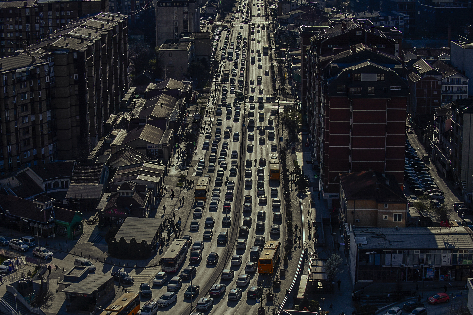 12 arsye pse Prishtina nuk u shërben qytetarëve