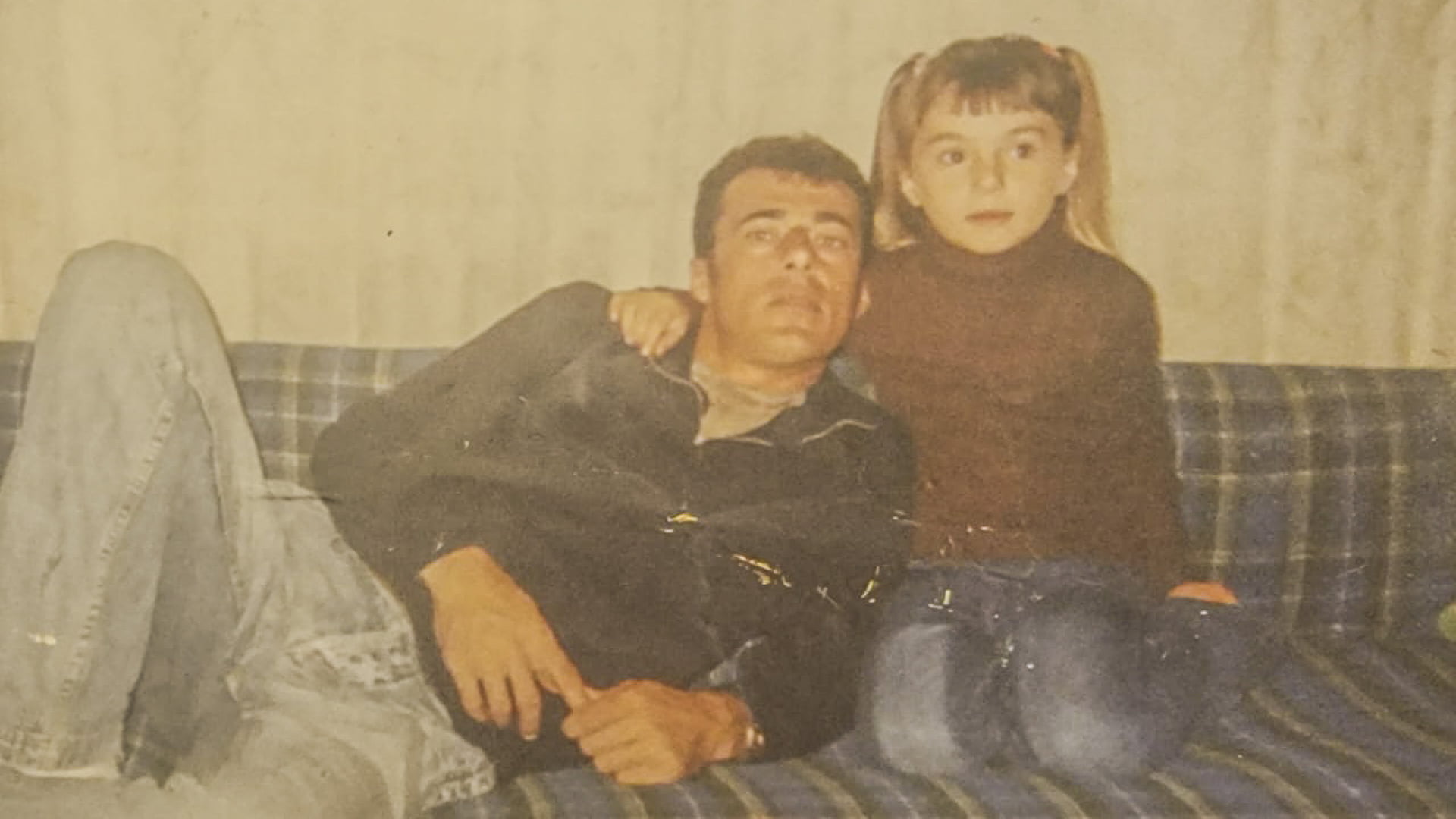 Odrastanje u senci traume roditelja