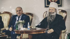 Qeverisje nën hijen e ndasive etnike